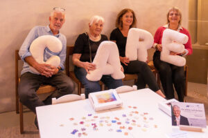 Eröffnung der Wanderausstellung in der Stadtkirche Zofingen (18. September 2025) – «Du zählst, weil Du bist», Cicely Saunders (1918–2005) – Palliative Care und Begleitung der Aargauer Landeskirchen – www.palliative-begleitung.ch (Foto Jean-Marc Felix, XMedia)