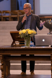 Eröffnung der Wanderausstellung in der Stadtkirche Zofingen (18. September 2025) – «Du zählst, weil Du bist», Cicely Saunders (1918–2005) – Palliative Care und Begleitung der Aargauer Landeskirchen – www.palliative-begleitung.ch (Foto Jean-Marc Felix, XMedia)